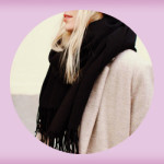 white_black_gray_scarf_outfits_aw